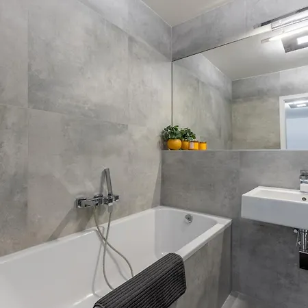 Sk Zamocka Artist * Братислава