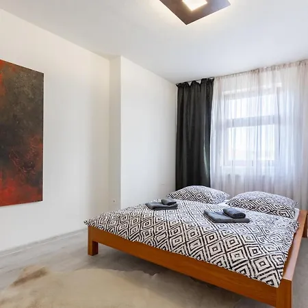 Lägenhet Sk Zamocka Artist *