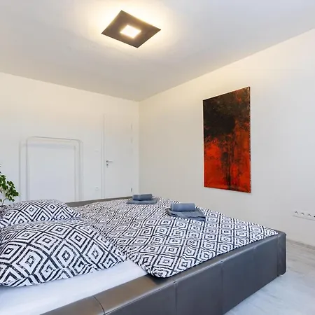 Sk Zamocka Artist Apartamento